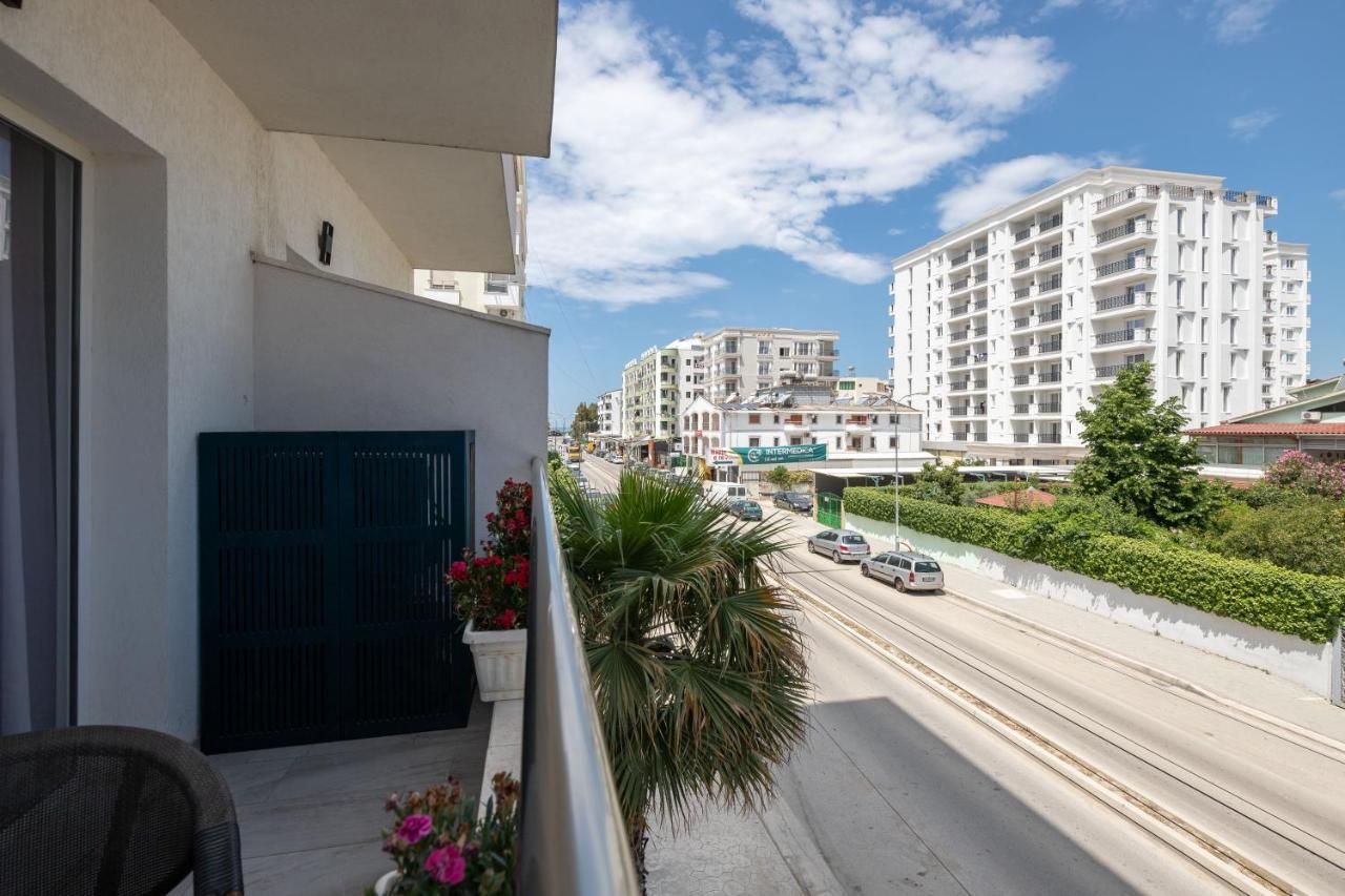 Compas Boutique Hotel Golem  Exterior photo